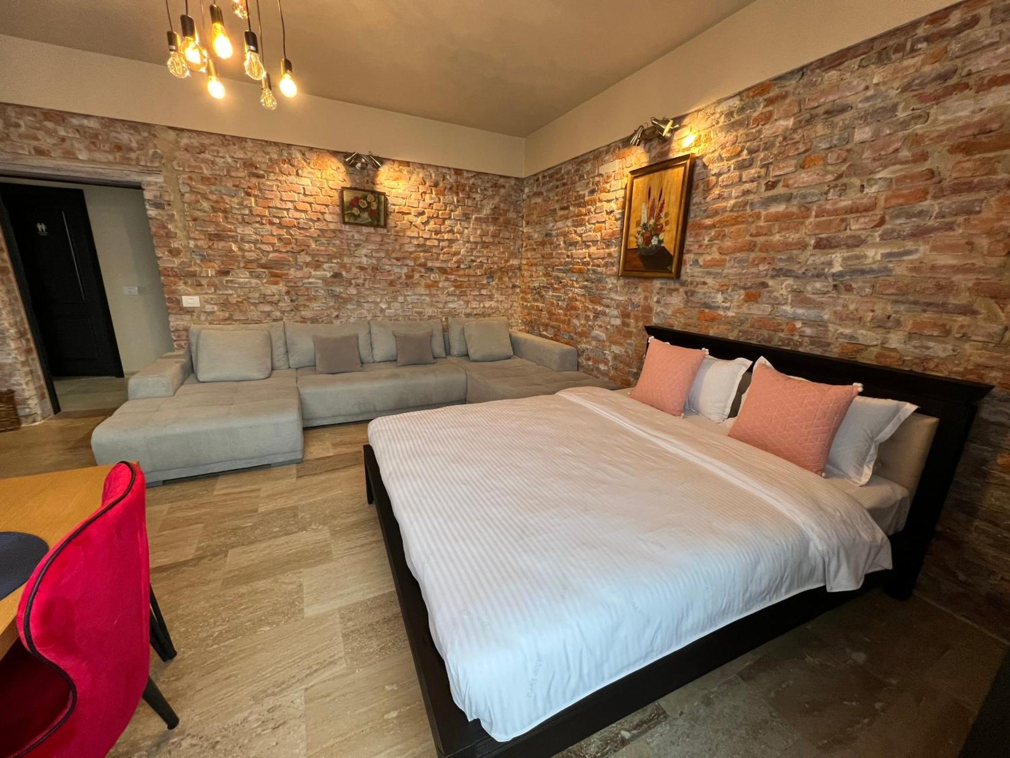 Casa Armoniei Hotel Baia Mare Luaran gambar